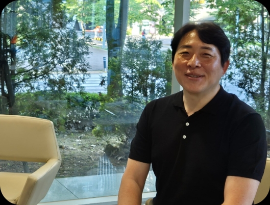 인터뷰 사진